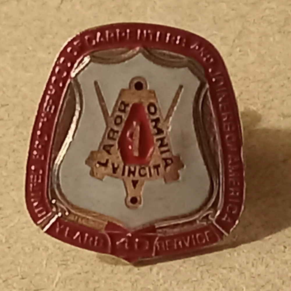 Service Brotherhood of Carpenters 40 Years Vintage Pin